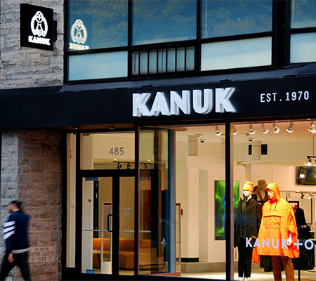 oakmont accueilli chaleureusement leur tout nouveau client: KANUK